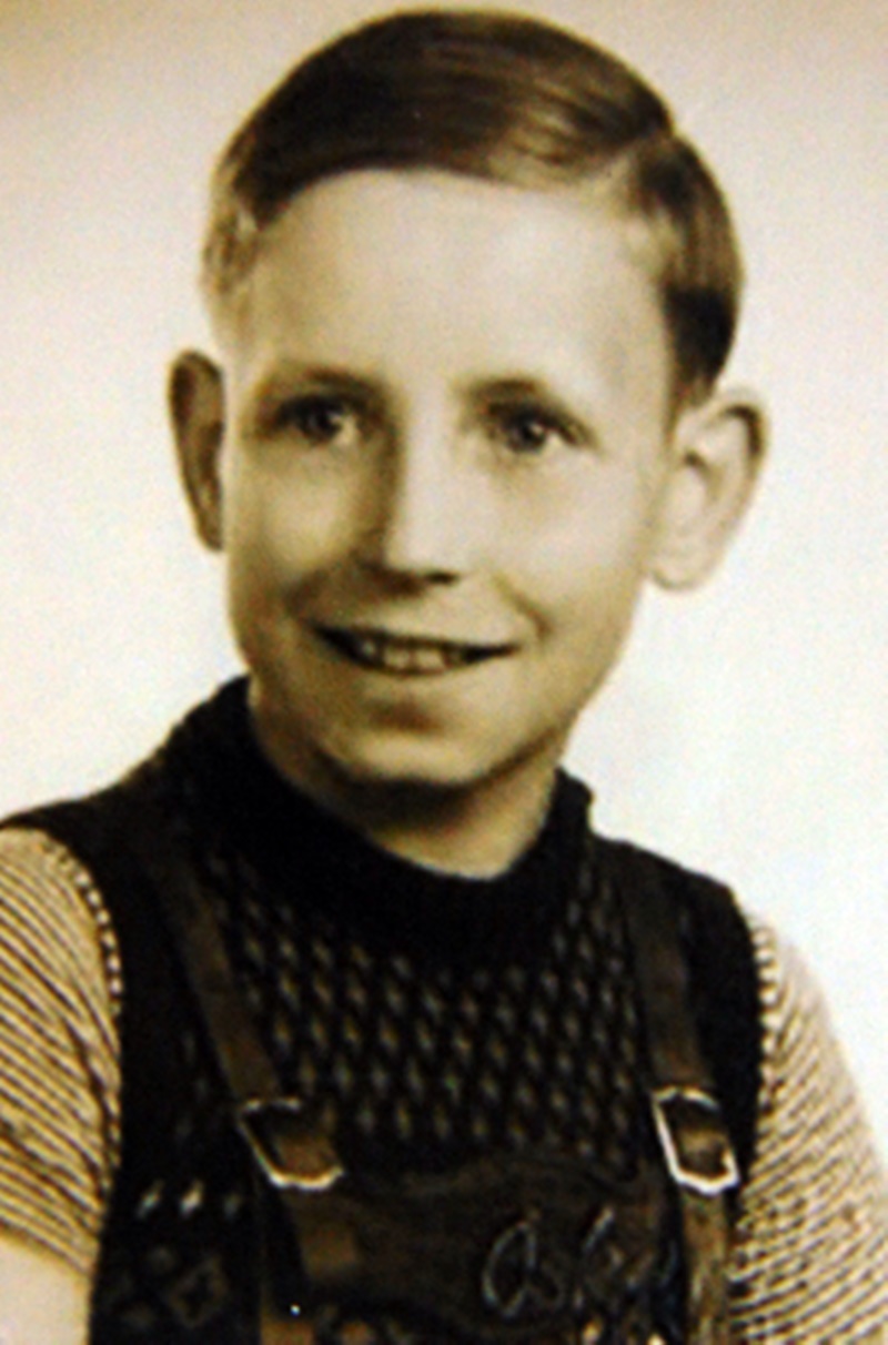 Син Карл. Гамбург, 1955 рік