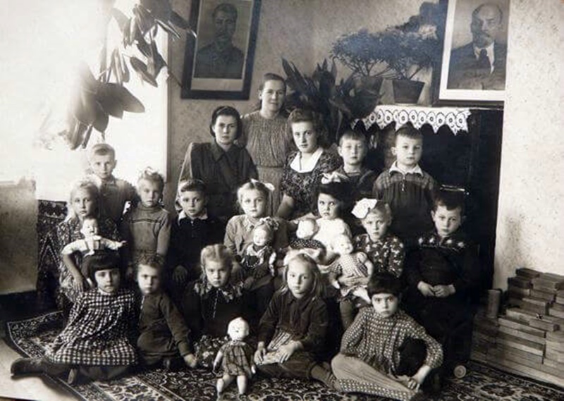 У дитячому садку без вождів також ніяк