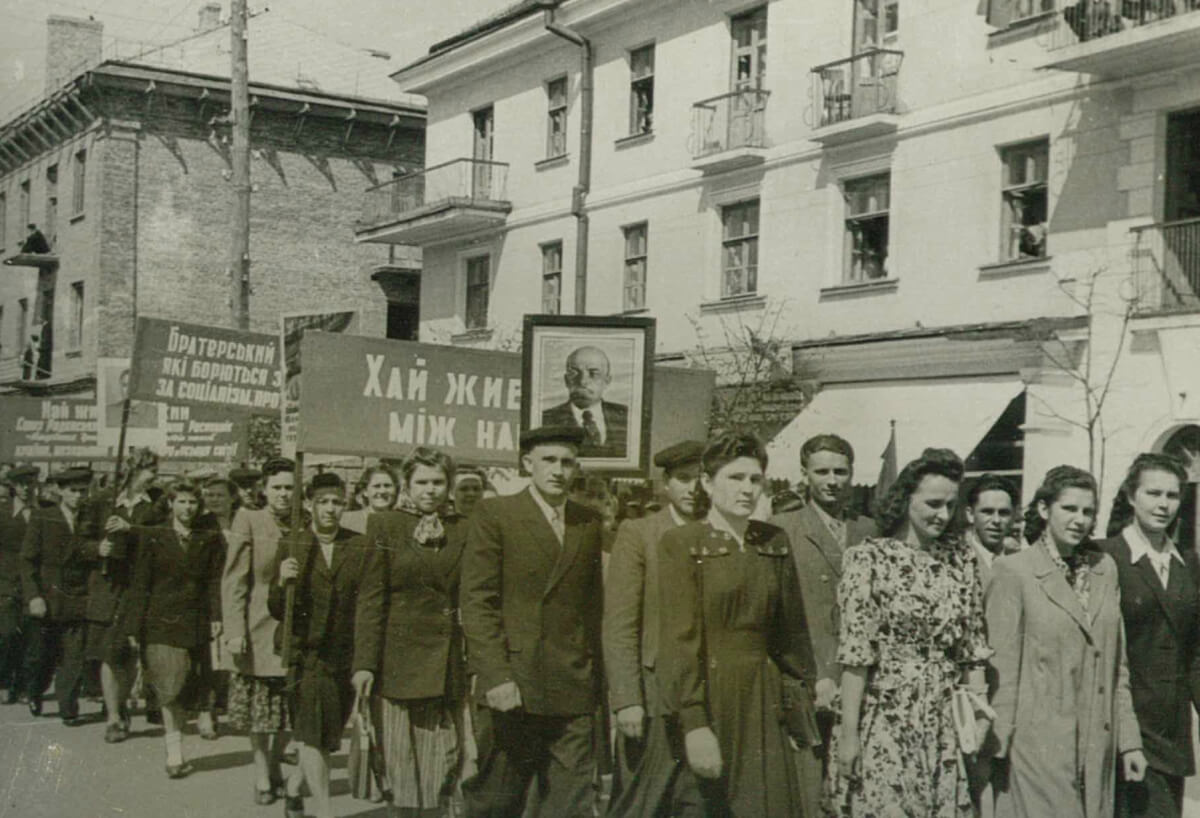 Першотравневий парад, 1947 рік