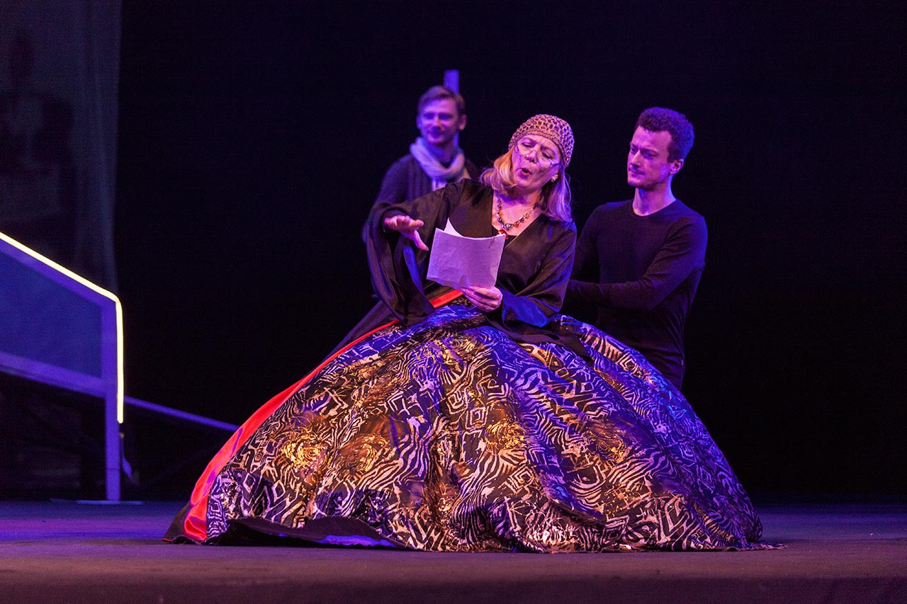 Сцена з вистави «Фредерік або Бульвар злочину»