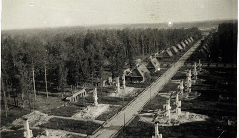 Вид на спалене поселення Янова Долина 