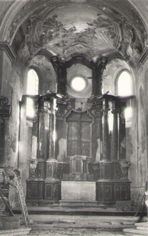 Інтер'єри костелу у Наварії. Фото з http://tvoemisto.tv/