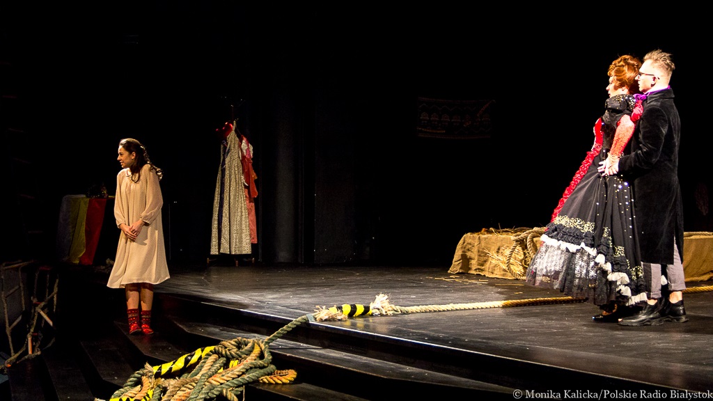 Сцена з вистави Помста (Zemsta)