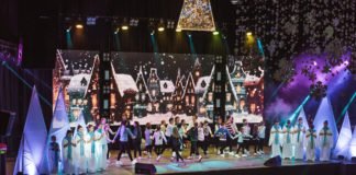 Сцена з мюзиклу «Фабрика Санти»