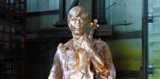 Пам’ятник Володимиру Івасюку в Брюховичах