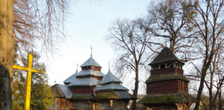 Церква Богоявлення Господнього у с. Кугаєві (тепер Пустомитівського р-ну Львівської обл.). 20 березня 2014 р. Світлина Андрія Сови.