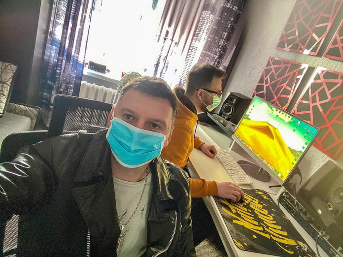 Заліско на студії