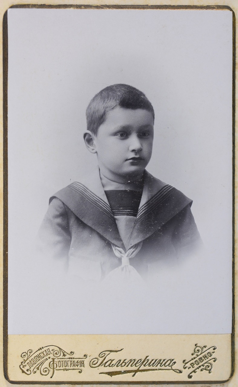 Хлопчаки в 10-річному віці вступали до гімназії