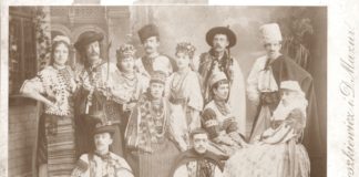 Актори в гуцульському одязі, 1885 р.