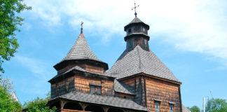 Церква Воздвиження Чесного Хреста в Дрогобичі