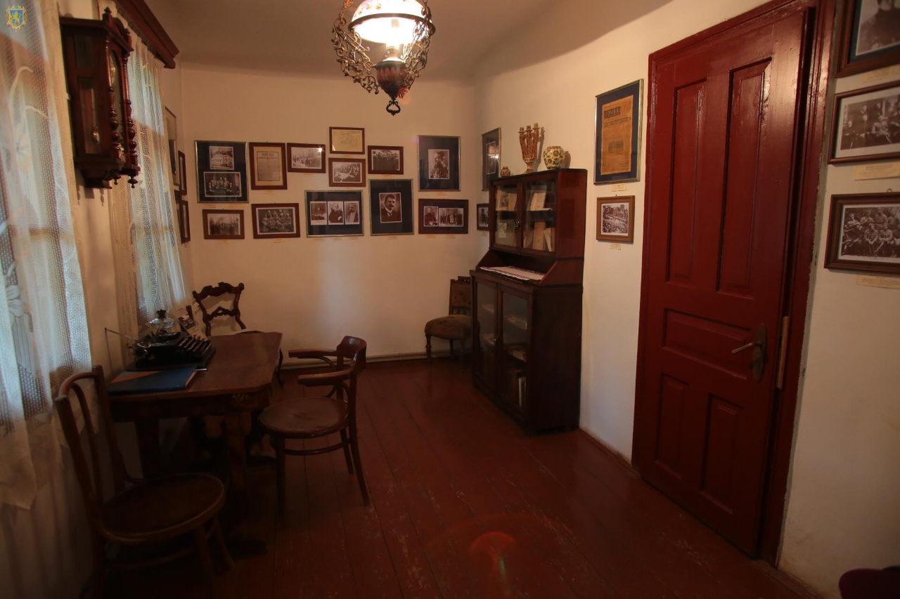 Музей Євгена Коновальця в Зашкові