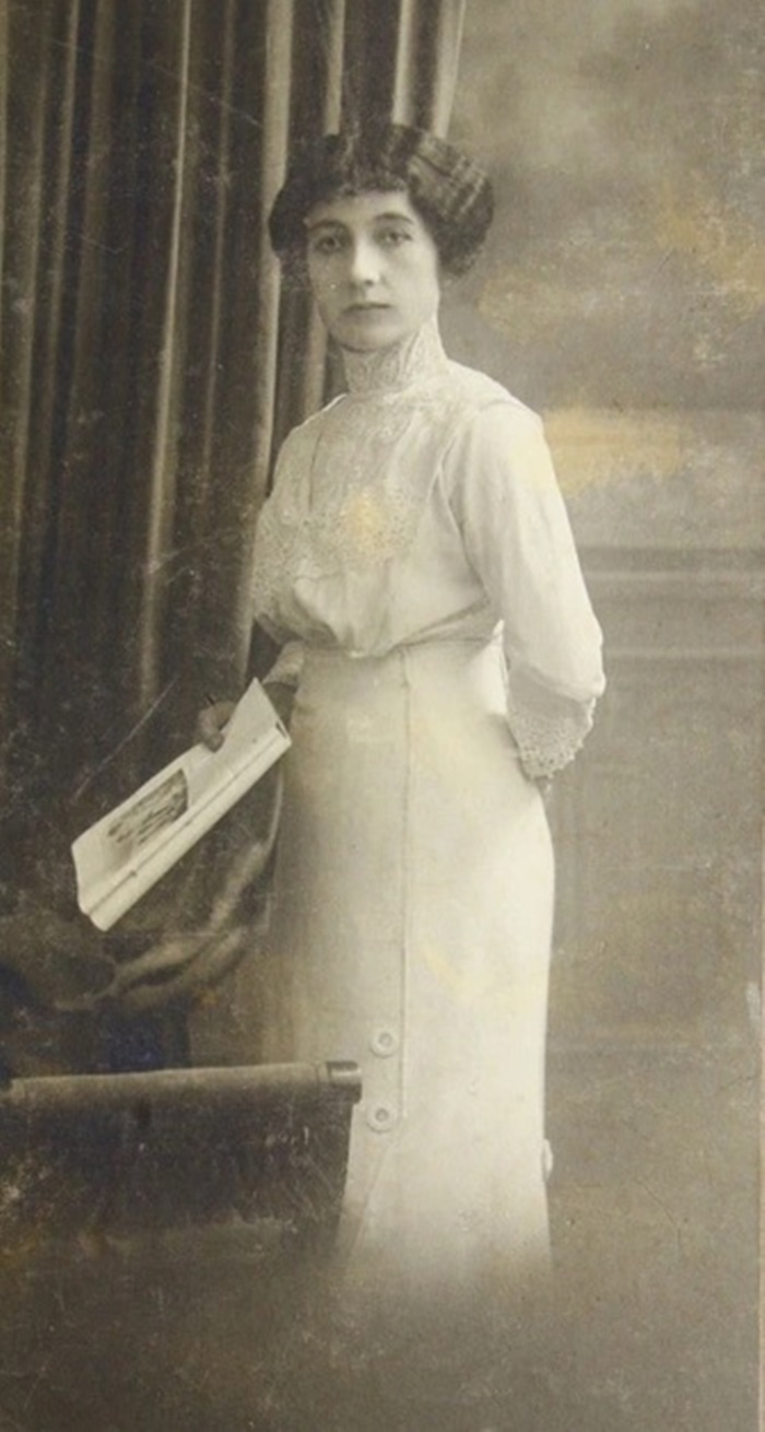 Жінка з Львова, фотосалон «Ż. KLAFTEN», кін. ХІХ-поч. ХХ ст.