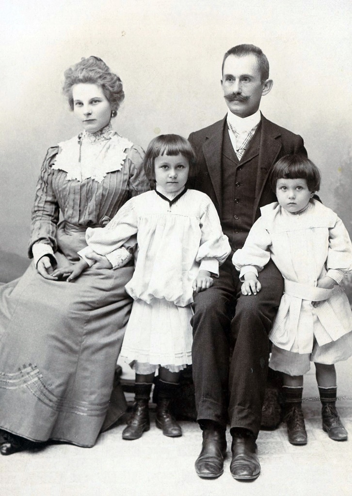 Родина з Львова, кін. ХІХ-поч. ХХ ст.