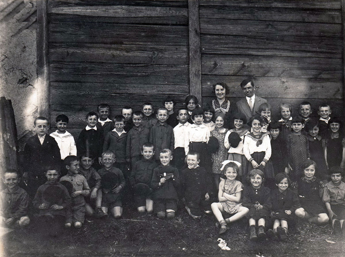 Школярі на "боїську", 1930-і