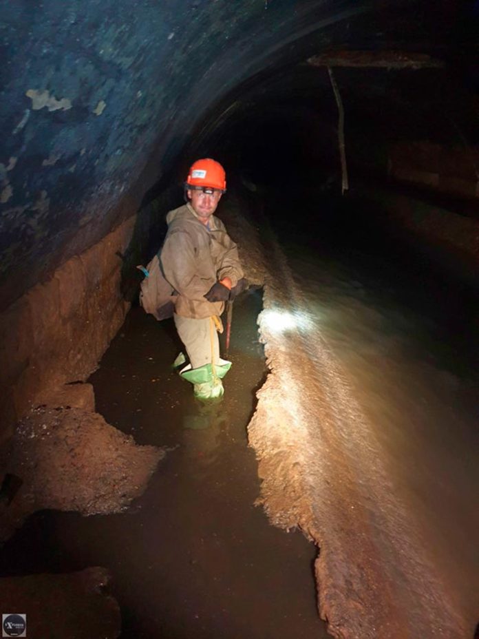 Як у Львові руйнується колектор Полтви під проспектом Шевченка