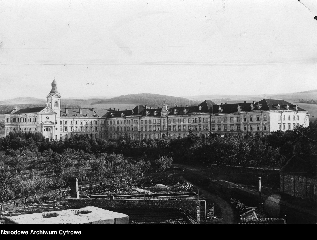 Єзуїтський конвікт в Хирові