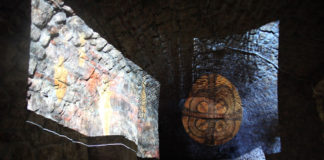 Відеоінсталяція «Внутрішні землі»