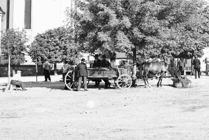 Мешканці Жовкви на фото 1938 року