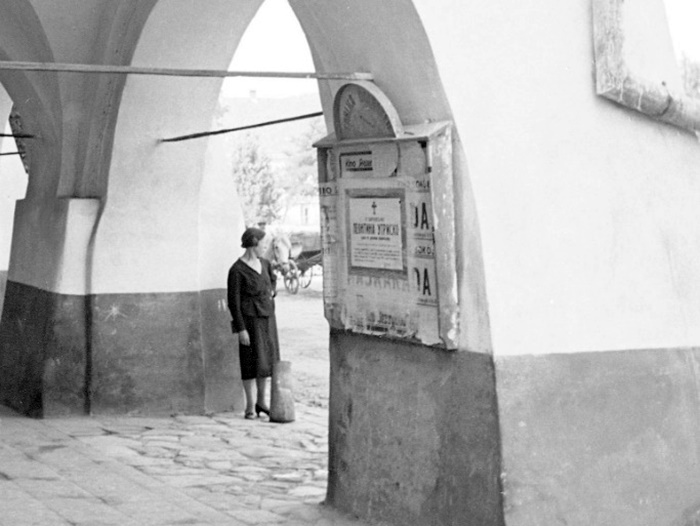 Мешканці Жовкви на фото 1938 року