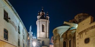 Комплекс Вірменського собору (фото Максима Присяжнюка)