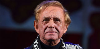 Роман Віктюк