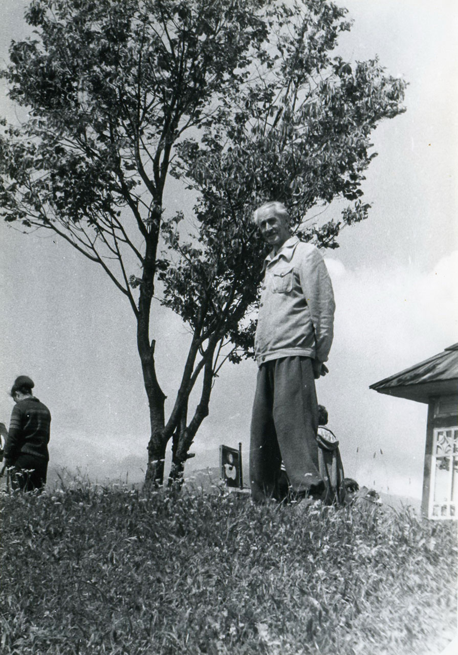 Роман Сельський в Карпатах. З архіву Карла Звіринського