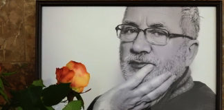 Експозиція виставки «Захід-Схід разом» присвяченої пам’яті Олега Микити. Світлив Йосип Марухняк