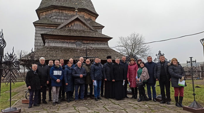 Відкриття виставки «Ковані хрести» Олега Боньковського