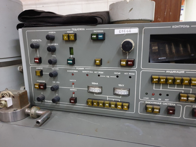 Далі просто пофотографував багато гарних коробочок