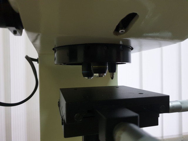 Якщо екран оригінальний то подряпин лишитися не повинно