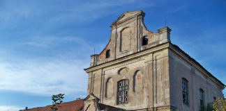 Костел святого Михайла та монастир реформатів