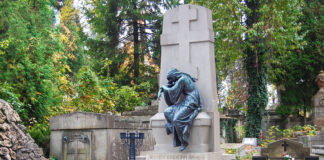 Могила Маркіяна Шашкевича на Личаківському цвинтарі у Львові