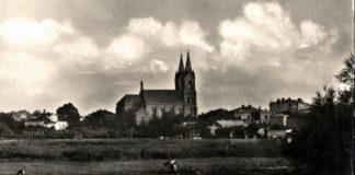 Листівка “Рівне. Вид на костел”. Міжвоєнний період