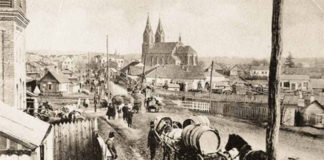 Одна з найдавніших листівок з видом на місто Рівне, поч. ХХ століття