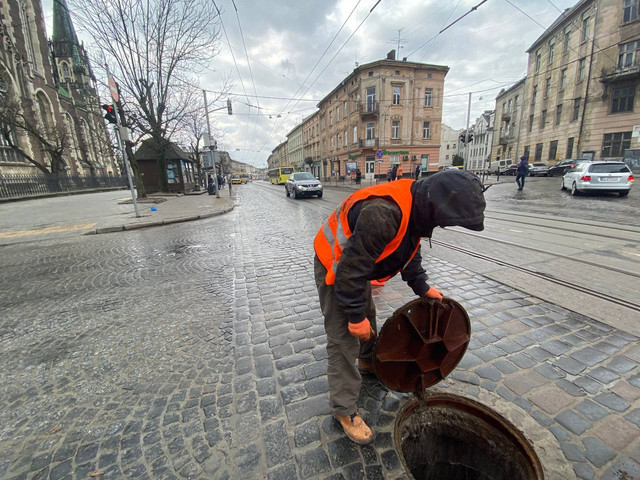 Цей теж не підходить. Фото Іван Акімов