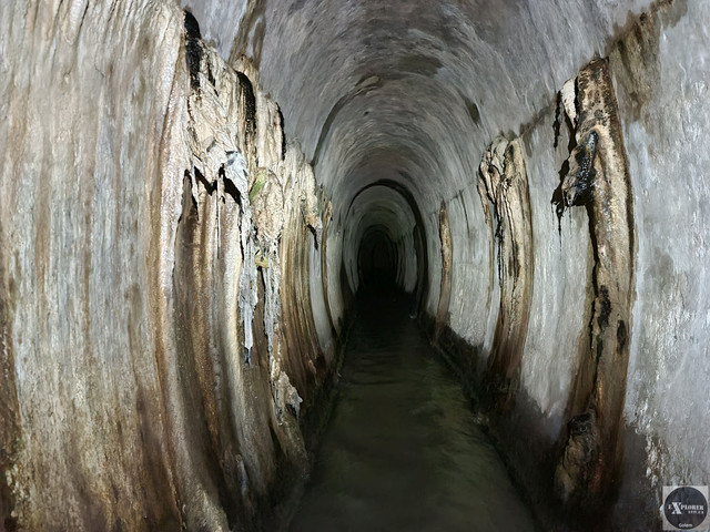 Неподалік повороту на вулицю Чернівецьку