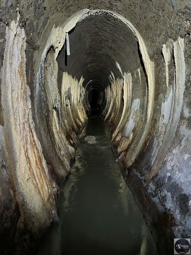 Є багато таких от наростів. Значить тут давно не проводилися регламентні роботи по очистці