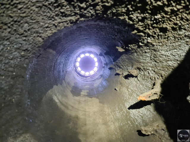 Люк коло АЗК Сокар