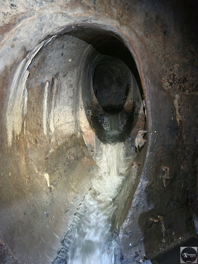 Початок колектора на вул. Тобілевича