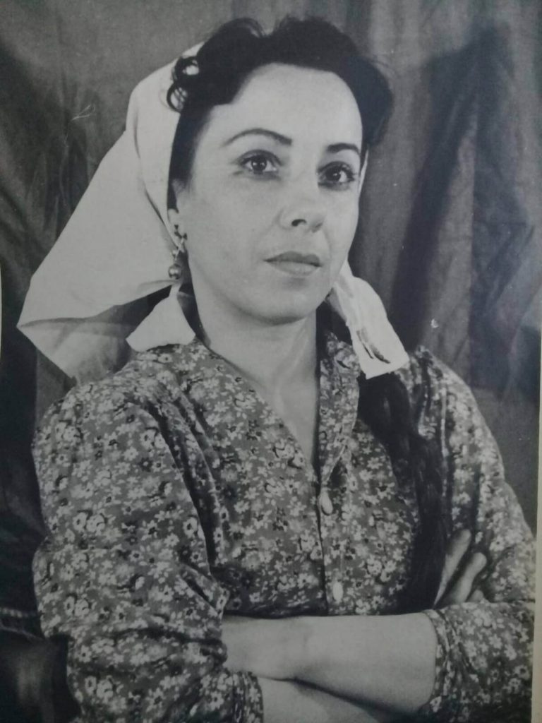 Алла Логошовець в театральному образі