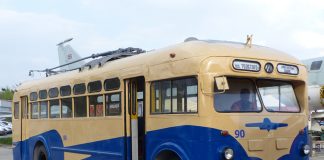 Київський музейний тролейбус МТБ-82Д у 2016 році. Фото Олександра Тарасова.