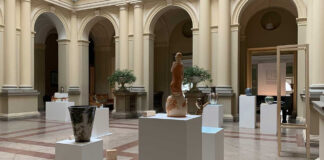 Експозиція творів Романа Петрука