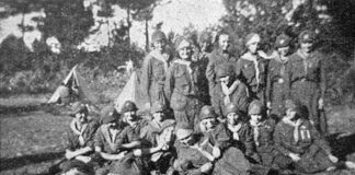 Пластова зустріч в Олександрії, 1927 р. Світлив Арсеній Річинський. Джерело: https://100krokiv.info/2018/11/volodymyr-borovs-kyy-do-istorii-ukrains-koho-plastu-na-volyni/