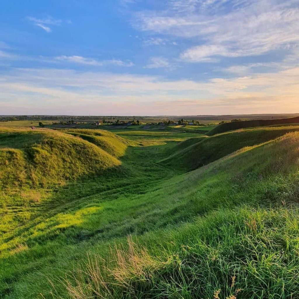 Мальовничі краєвиди Білівського городища