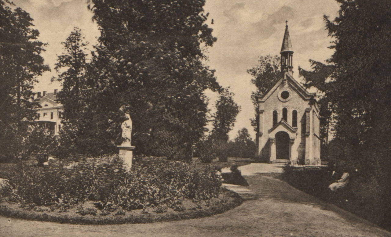 Місцева каплиця в Любені Великому