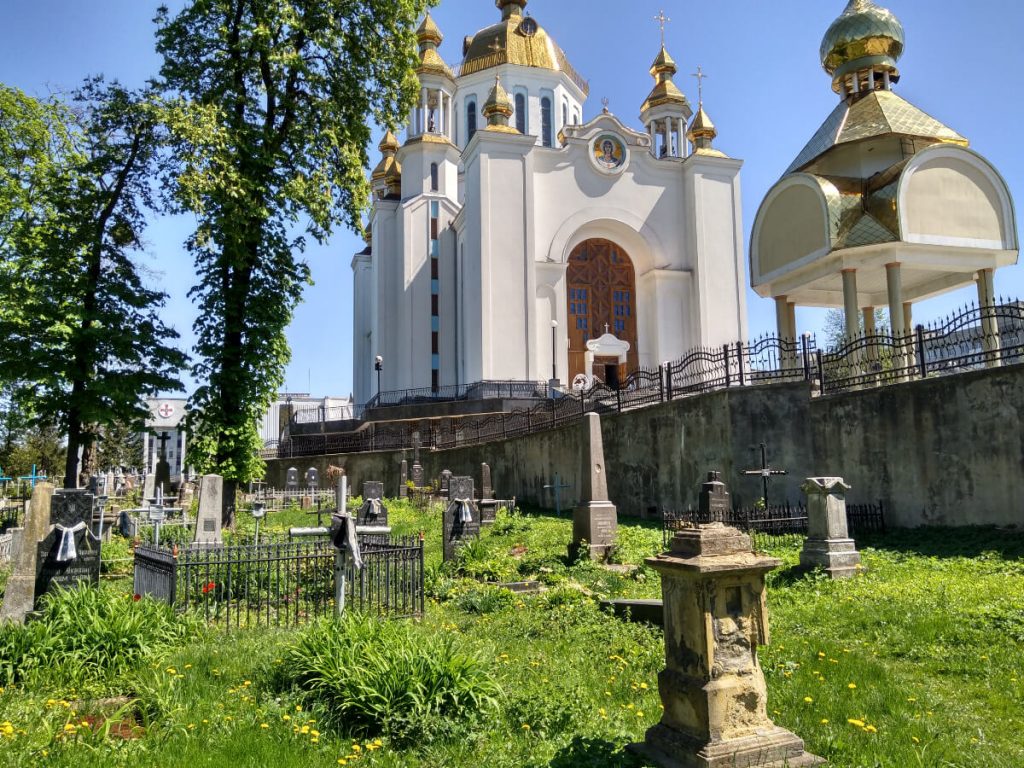 Покровський собор поховав найстарішу частину цвинтаря