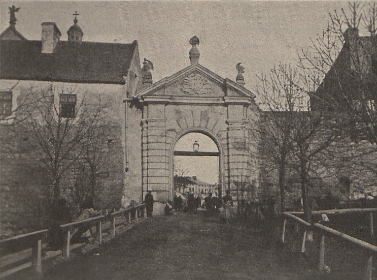 Глинська (Краківська) брама в Жовкві, 1900 р.