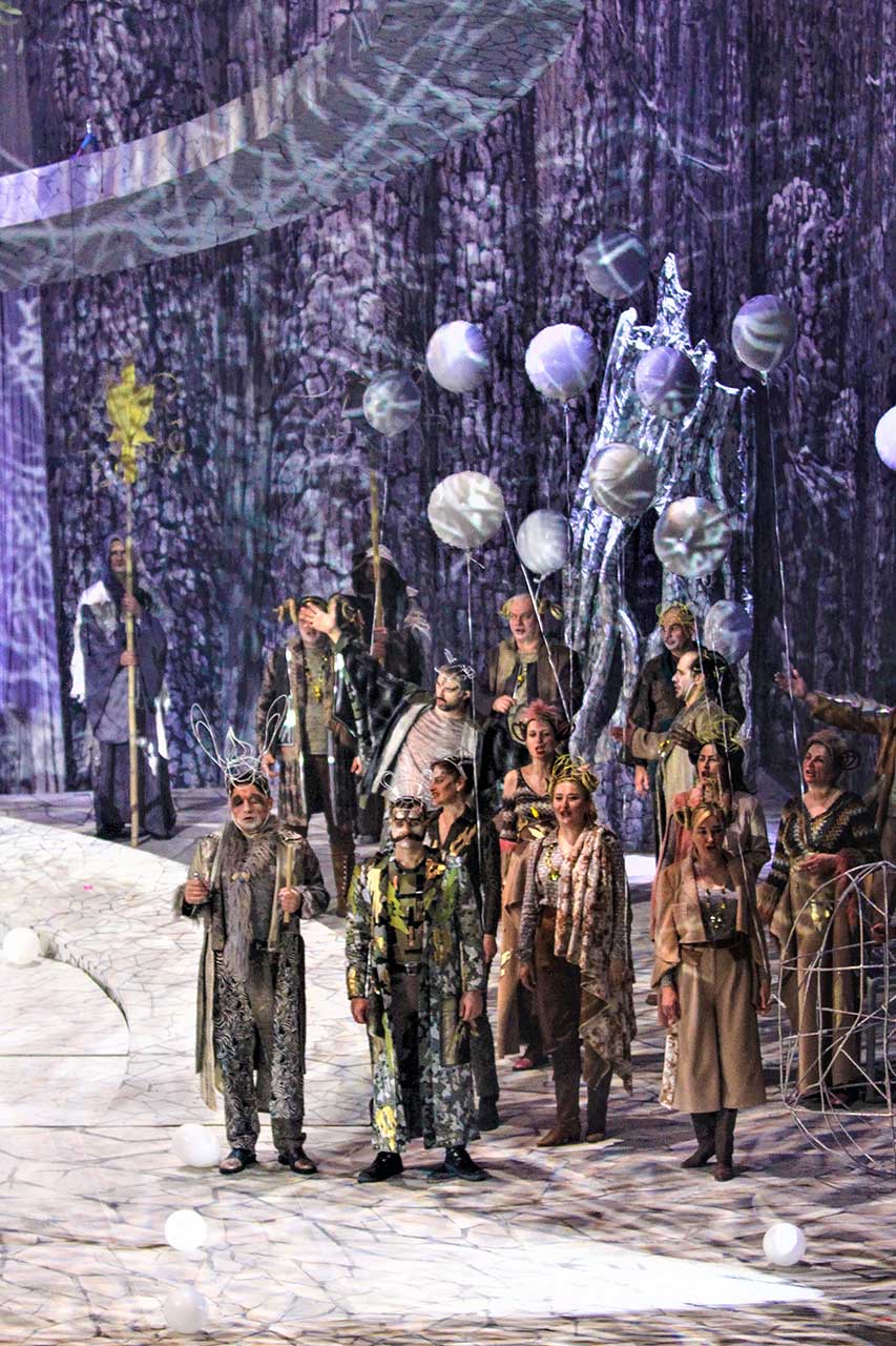 Фрагмент вистави "Лис Микита"