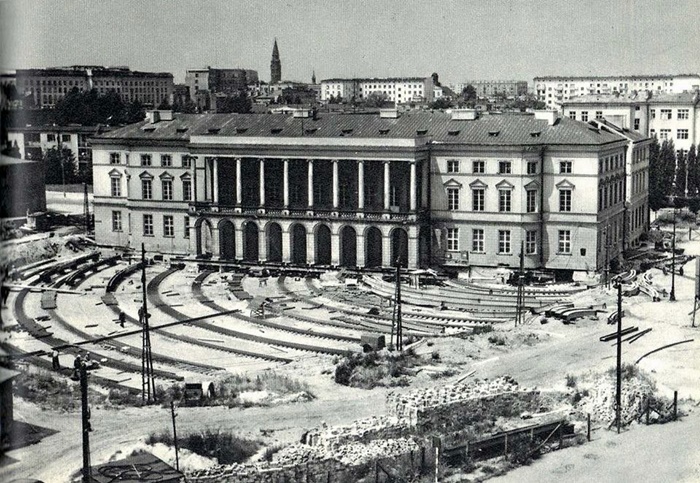 Як переміщали палац 