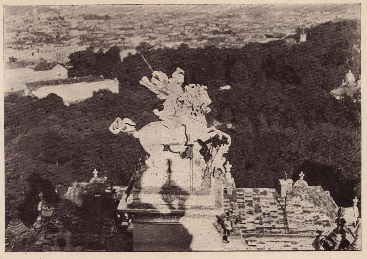 В. Січинський. Статуя св.Юра на святоюрському храмі. Каталог ІІІ виставки УФОТО "Львів у світлині", 1932 р. (збірка Львівського Фотомузею)